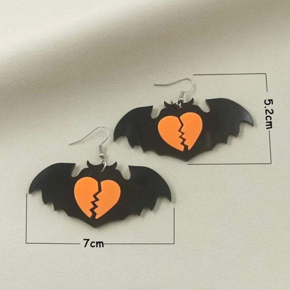 Halloween Bat w Broken Heart Earrings goth gothic - Picture 4 of 6